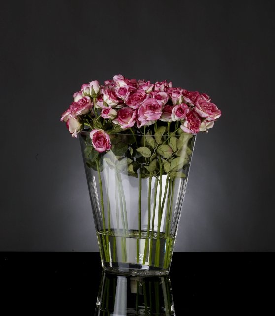 Ваза для больших букетов. Цветы в прозрачной вазе. Букет в прозрачной вазе. Искусственные цветы в стеклянной вазе. Искусственные цветы в вазе с имитацией воды.